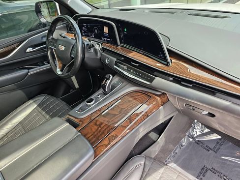 Used 2021 Cadillac Escalade Sport Platinum w/ LPO, ONYX Package AWD/4WD image 10