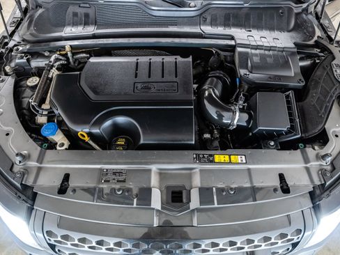 Used 2018 Land Rover Range Rover Evoque Landmark Edition image 32