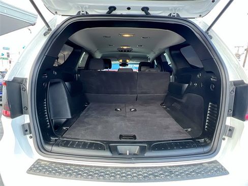 Used 2020 Dodge Durango SXT image 25