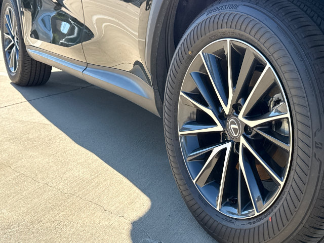 Used 2025 Lexus NX 350h AWD w/ Accessory Package (2T) image 20