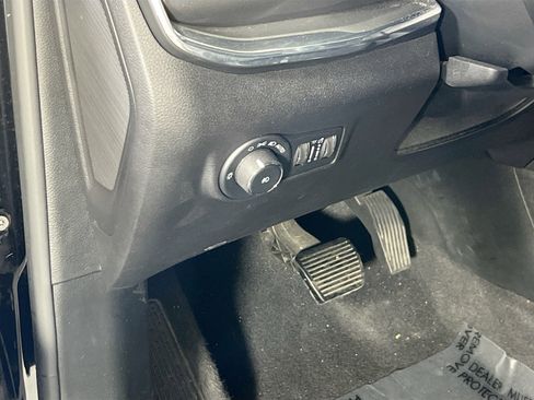 Used 2022 Jeep Compass High Altitude AWD/4WD image 10