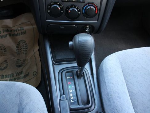 Used 2006 Hyundai Elantra GLS image 8