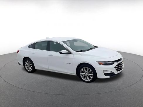 Used 2023 Chevrolet Malibu LT w/ Driver Confidence Package FWD image 2