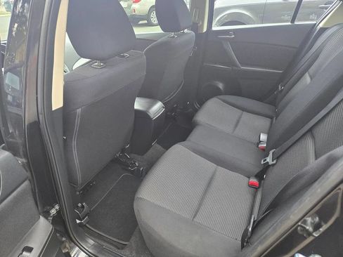 Used 2013 MAZDA MAZDA3 i Sport FWD image 4