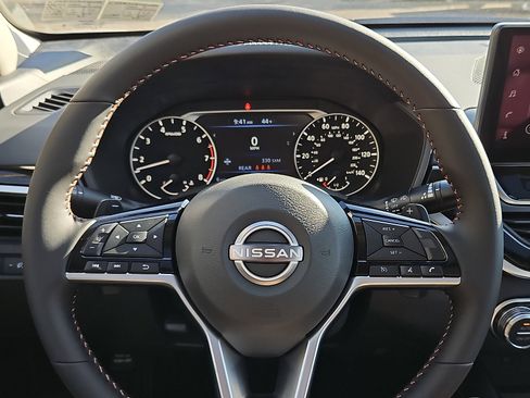 New 2025 Nissan Altima 2.5 SR image 17