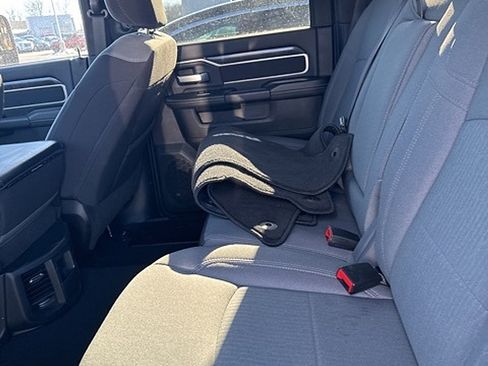 Used 2024 RAM 2500 Big Horn w/ Bed Utility Group image 11