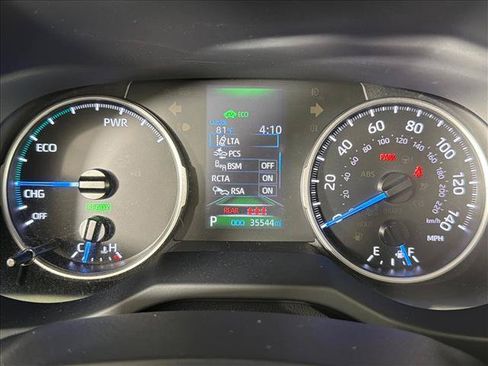 Used 2022 Toyota RAV4 XLE Premium AWD/4WD image 28