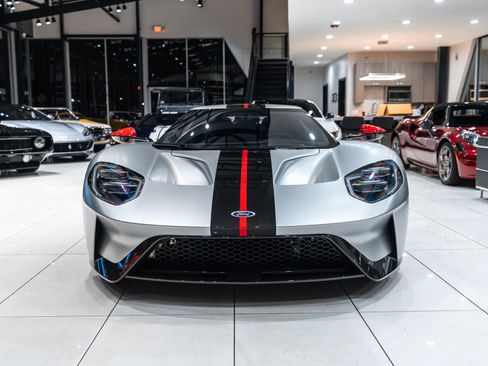Used 2019 Ford GT image 7