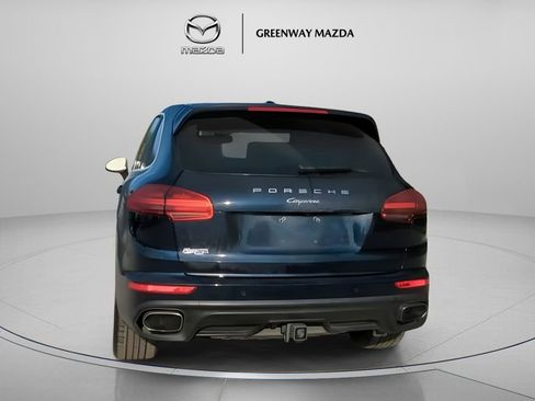 Used 2016 Porsche Cayenne AWD/4WD image 21