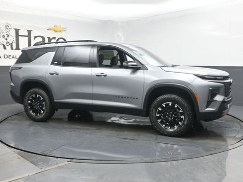 New 2026 Chevrolet Traverse Z71 w/ Driver Confidence Package AWD/4WD image 1