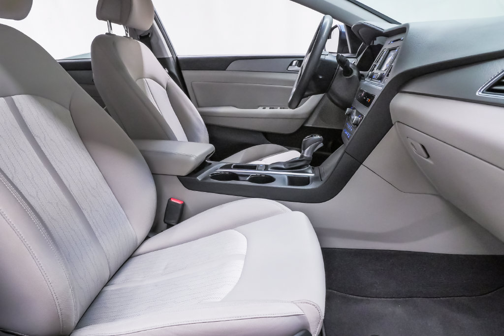 Used 2016 Hyundai Sonata SE FWD image 12