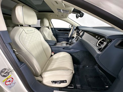 Certified 2024 Bentley Flying Spur W12 AWD/4WD image 28