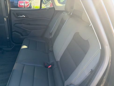 Certified 2025 Chevrolet Trax ACTIV w/ Driver Confidence Package FWD image 7