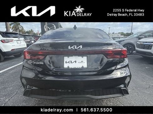 Used 2023 Kia Forte LXS image 4