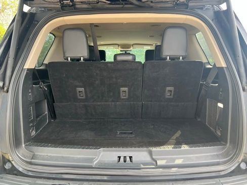 Used 2024 Ford Expedition XLT AWD/4WD image 27