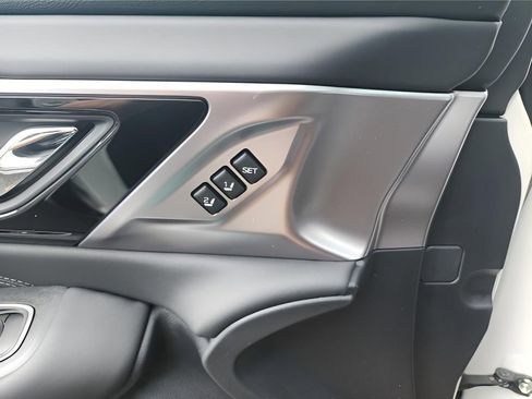 Used 2025 Subaru Outback Limited image 16