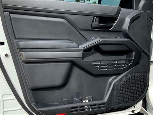 Used 2024 Toyota Tacoma SR5 RWD image 22