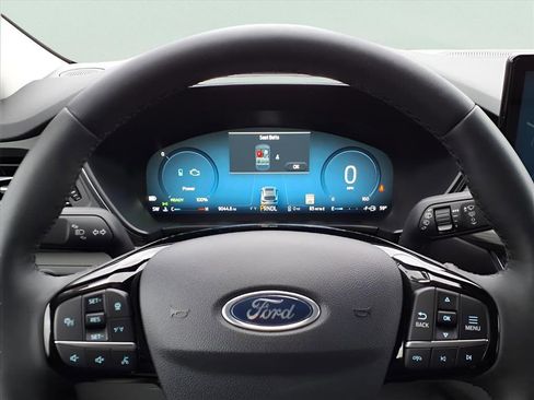 Used 2024 Ford Escape SE w/ PHEV Premium Package image 12