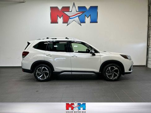 Used 2022 Subaru Forester Touring AWD/4WD image 1