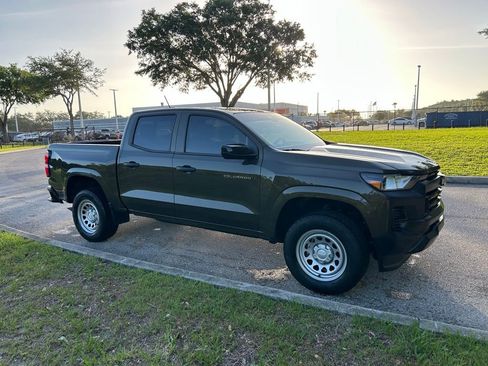 Used 2024 Chevrolet Colorado W/T w/ WT Convenience Package II RWD image 8