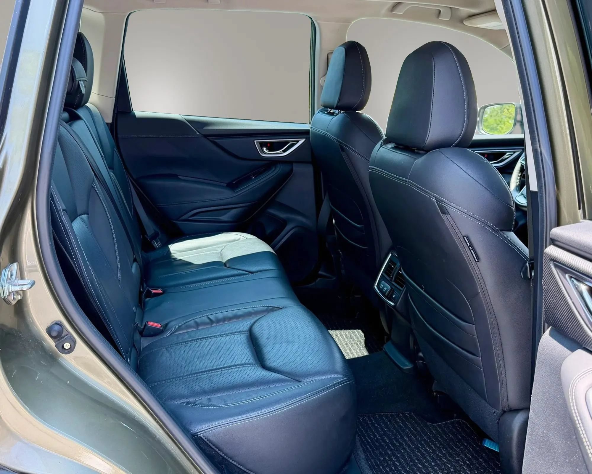 Used 2023 Subaru Forester Touring AWD/4WD image 31