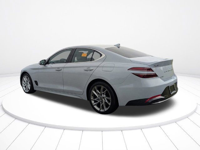 Used 2022 Genesis G70 2.0T RWD image 13