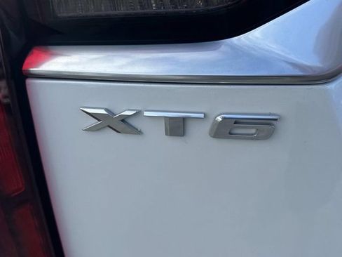 Certified 2025 Cadillac XT6 Luxury image 10