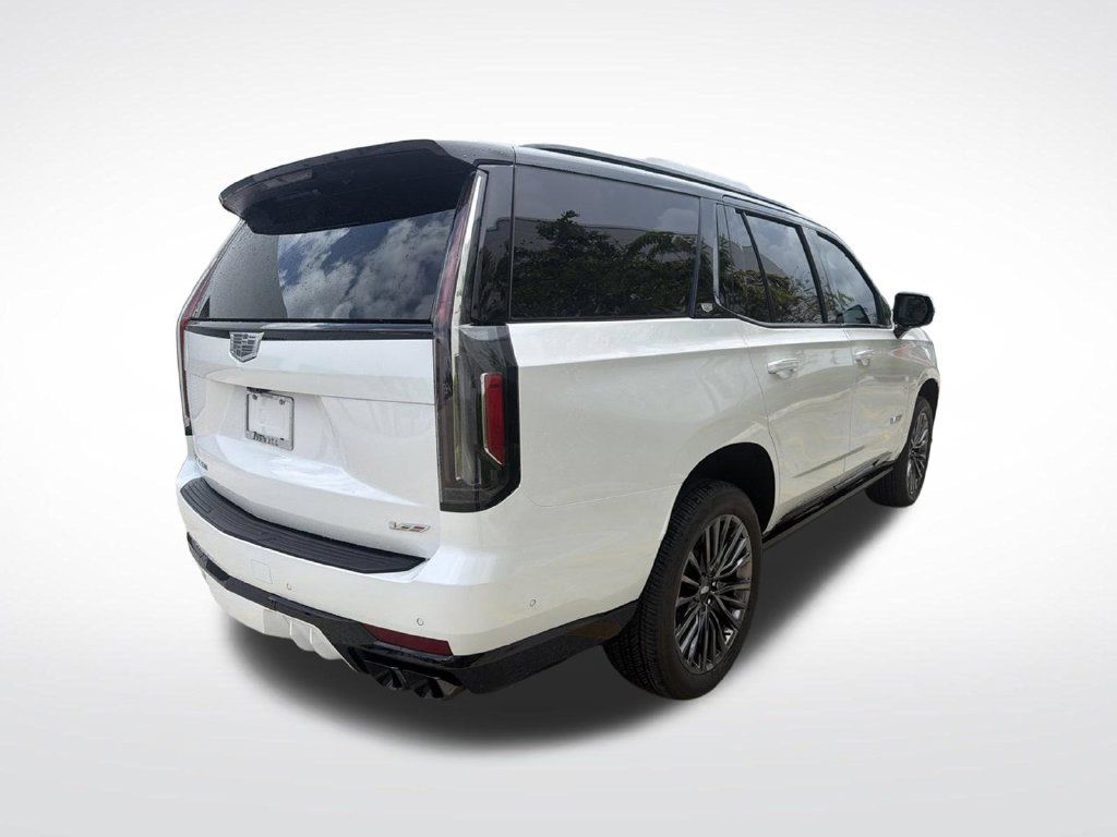 Used 2024 Cadillac Escalade V w/ Heavy-Duty Trailer Package AWD/4WD image 9