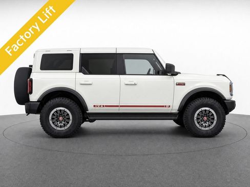 Used 2026 Ford Bronco Outer Banks w/ Sasquatch Package AWD/4WD image 8