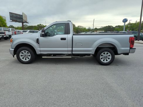 Certified 2022 Ford F350 XLT image 8