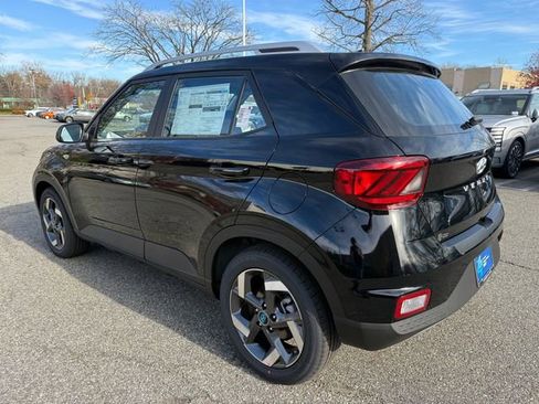 New 2026 Hyundai Venue SEL image 8