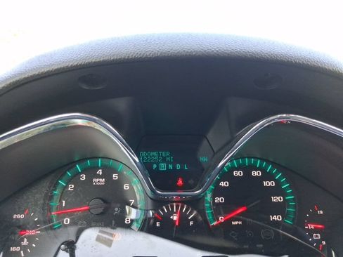 Used 2016 Chevrolet Traverse LT FWD image 38
