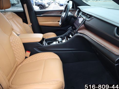 Used 2023 Jeep Grand Cherokee L Summit image 29