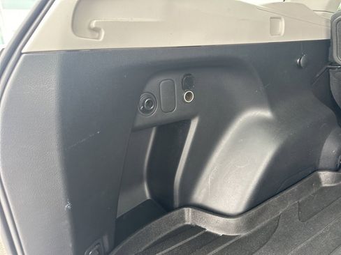 Used 2018 Subaru Forester 2.5i Premium w/ Popular Package #2A image 27