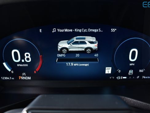 Used 2025 Ford Explorer ST w/ Sun And Sound Package image 17