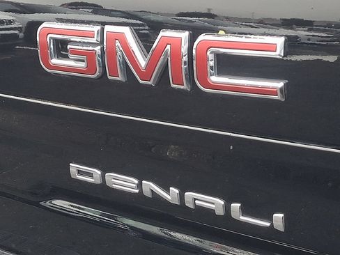 Used 2022 GMC Sierra 1500 Denali AWD/4WD image 32