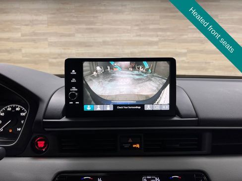 Used 2023 Honda Pilot Touring image 12