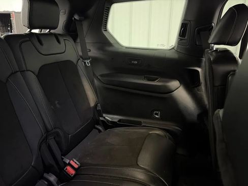Used 2021 Jeep Grand Cherokee L Laredo AWD/4WD image 23