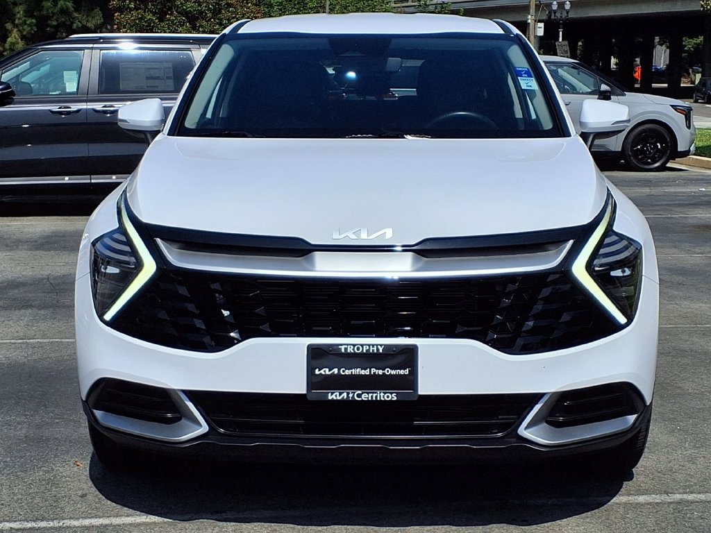 Certified 2025 Kia Sportage EX FWD image 2