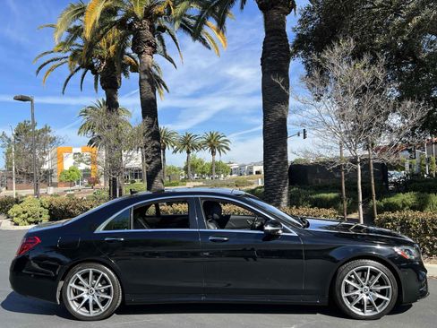 Used 2019 Mercedes-Benz S 560 Sedan image 20