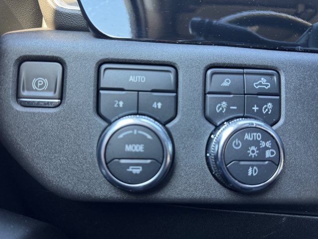 Used 2024 GMC Sierra 1500 Elevation w/ Elevation Premium Package AWD/4WD image 18