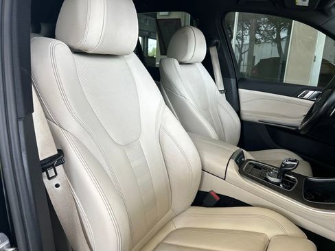 Used 2022 BMW X5 sDrive40i w/ M Sport Package RWD image 24