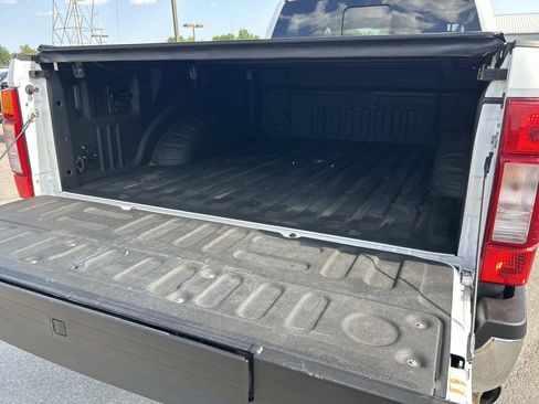 Used 2020 Ford F250 Lariat w/ Lariat Ultimate Package AWD/4WD image 17