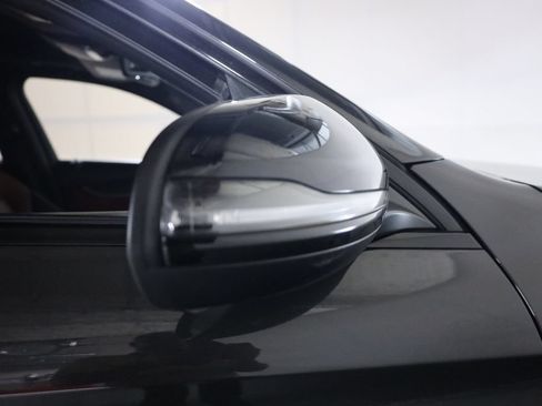 Used 2020 Mercedes-Benz GLC 300 4MATIC image 60
