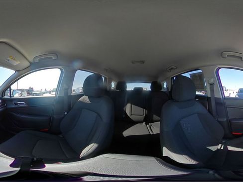 Used 2025 Kia Sportage LX image 41