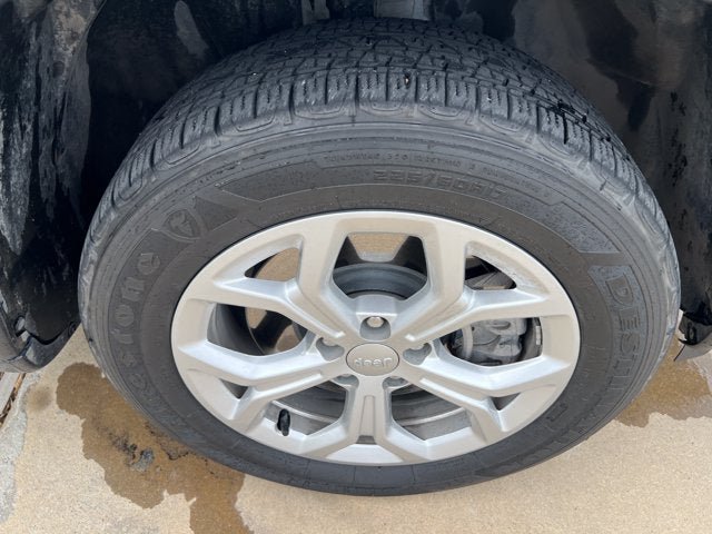 Used 2024 Jeep Compass Sport AWD/4WD image 9