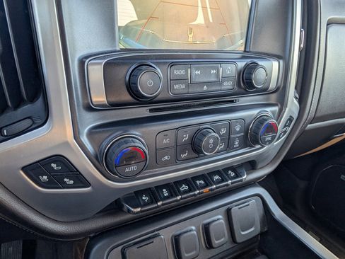 Used 2018 GMC Sierra 1500 SLT image 17