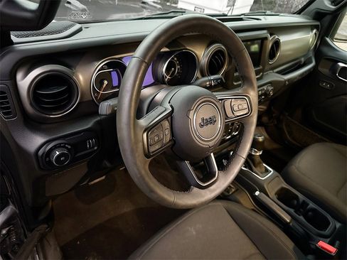 Used 2023 Jeep Wrangler Sport S image 10