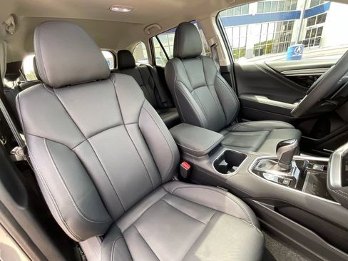 Used 2025 Subaru Outback Touring AWD/4WD image 19
