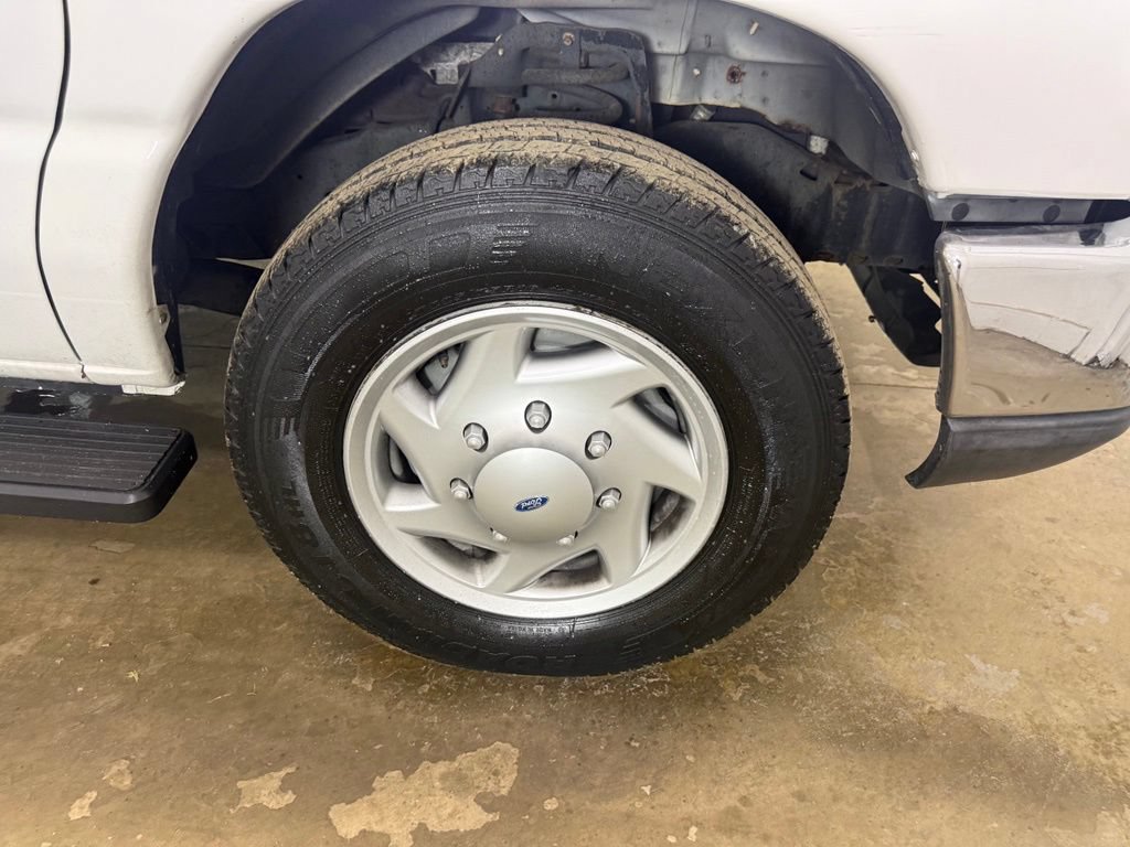 Used 2012 Ford E-350 and Econoline 350 XL RWD image 30